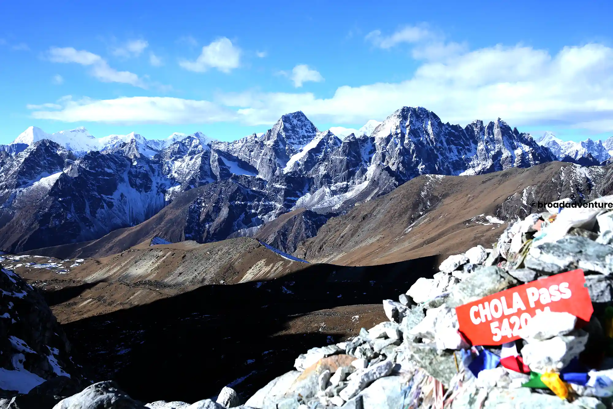 Chola Pass Trek: A Complete Guide to Crossing the Himalayan High Pass